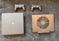 PS4 Konsole mit 2 Controller + 8 Spiele